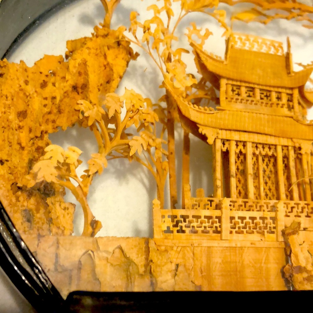 Vintage Chinese carved cork display - Picture 2 of 5